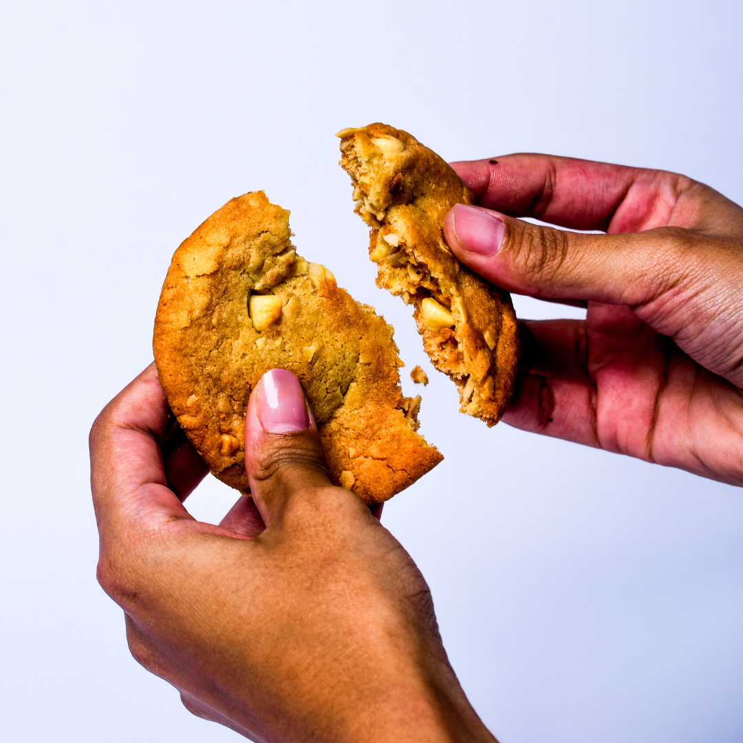 Hershey's White Chocolate Chip Almond Cookie